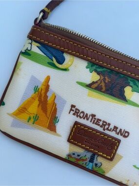 Disney Parks VTG Dooney & Bourke Frontierland Wristlet Bag Leather Multi-Color